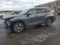 Salvage cars for sale at auction: 2020 Toyota Highlander XLE