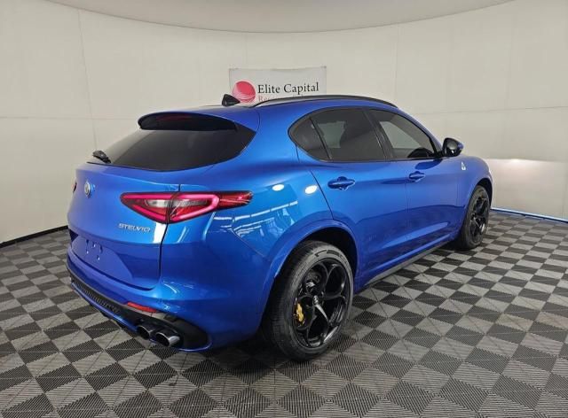 2018 Alfa Romeo Stelvio Quadrifoglio