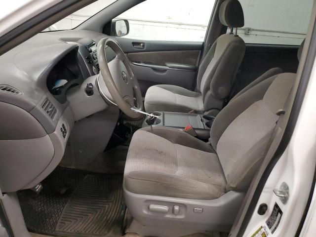 2008 Toyota Sienna CE