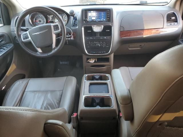 2012 Chrysler Town & Country Touring