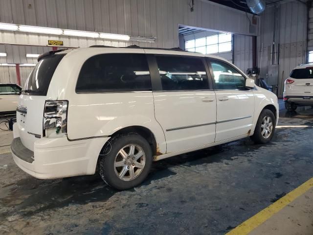 2010 Chrysler Town & Country Touring