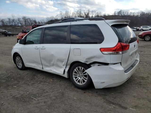 2011 Toyota Sienna XLE