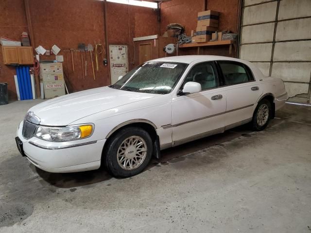 1998 Lincoln Town Car Signature