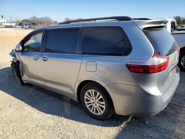 2016 Toyota Sienna XLE