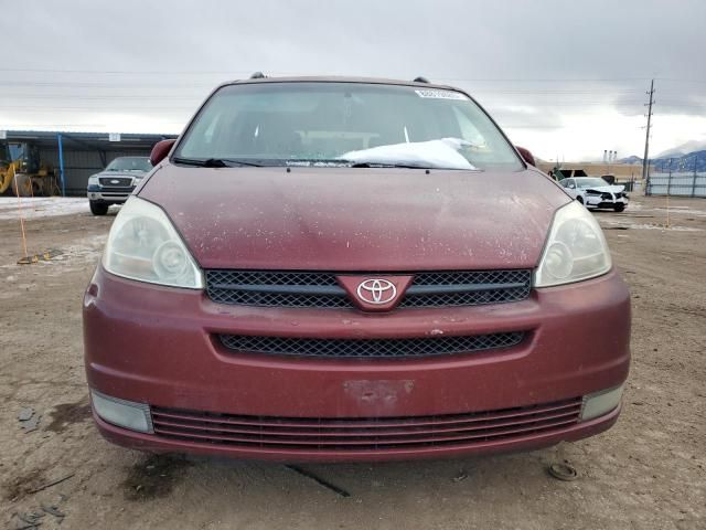 2005 Toyota Sienna XLE