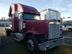 2000 Freightliner Conventional FLD120