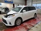 2019 Toyota Sienna LE