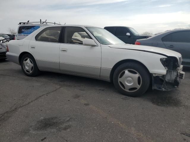 2000 Lexus LS 400