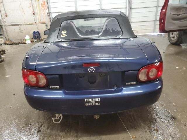 2002 Mazda MX-5 Miata Base