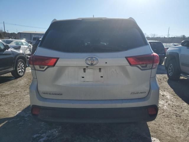 2018 Toyota Highlander SE