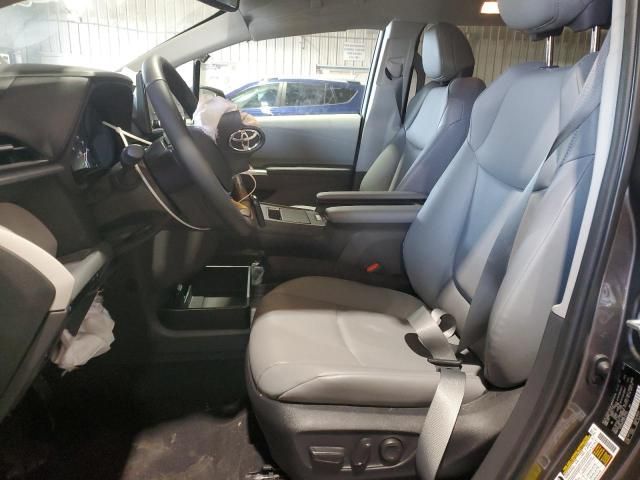 2024 Toyota Sienna XLE