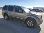 2005 Nissan Pathfinder LE