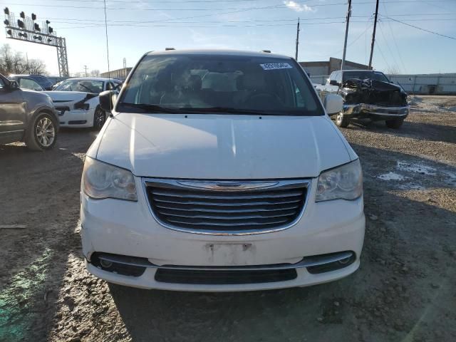 2013 Chrysler Town & Country Touring