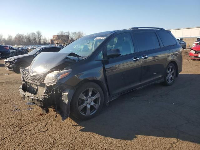 2017 Toyota Sienna SE