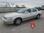 2005 Lincoln Town Car Signature Limited