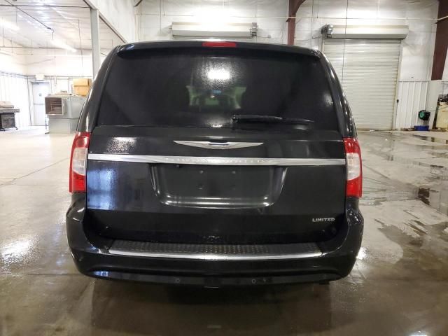 2013 Chrysler Town & Country Limited