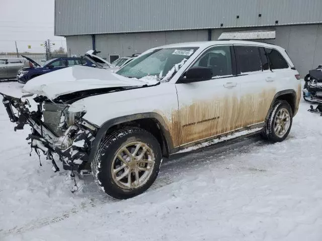 2023 Jeep Grand Cherokee Laredo