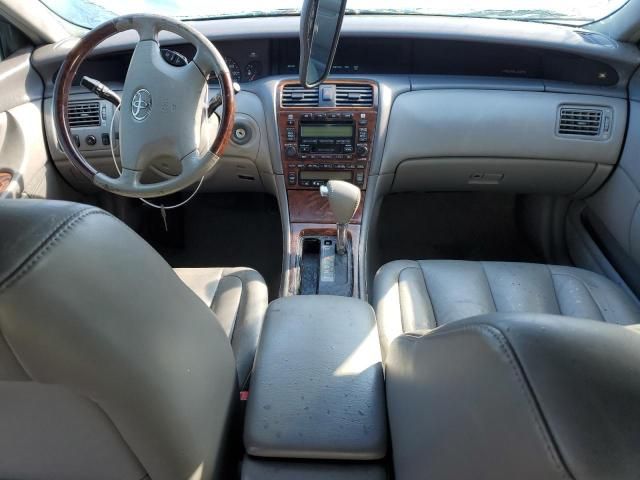 2004 Toyota Avalon XL