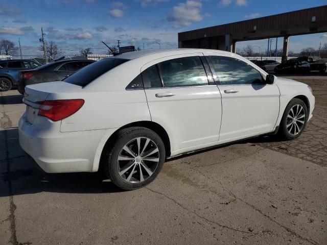 2013 Chrysler 200 Limited