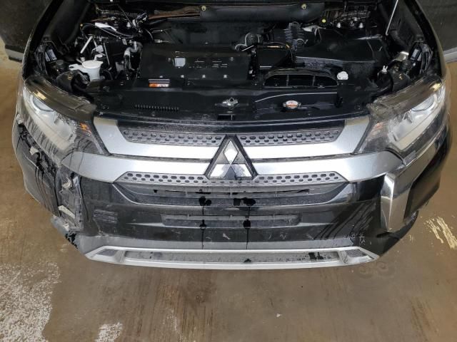 2020 Mitsubishi Outlander SE