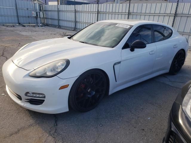 2011 Porsche Panamera 2