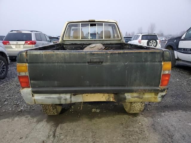 1986 Toyota Pickup Xtracab RN66 SR5