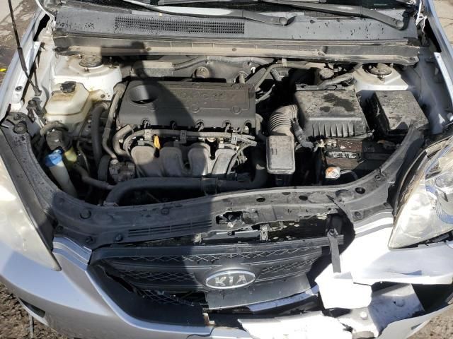 2009 KIA Rondo Base