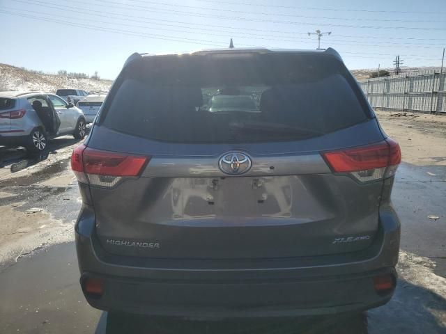 2019 Toyota Highlander SE