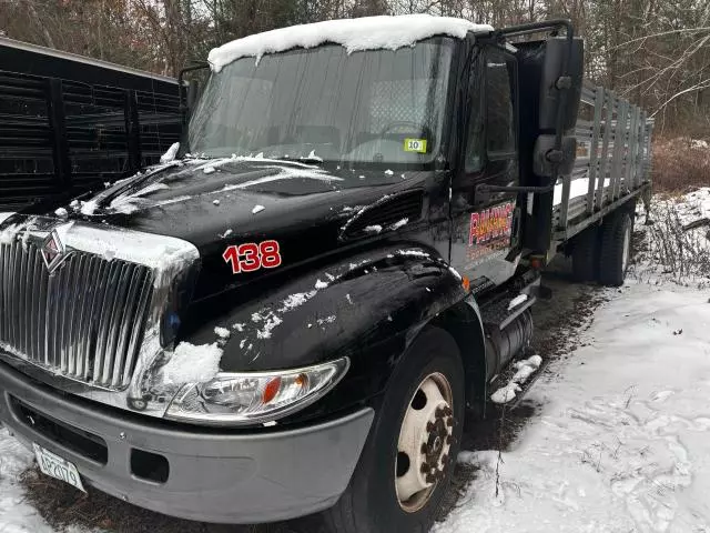 2003 International 4000 4300