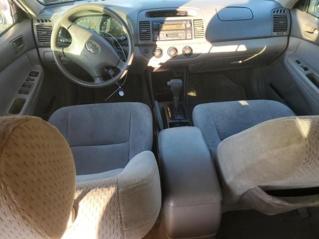 2004 Toyota Camry LE