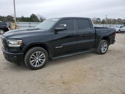 Carros salvage a la venta en subasta: 2022 Dodge 1500 Laramie