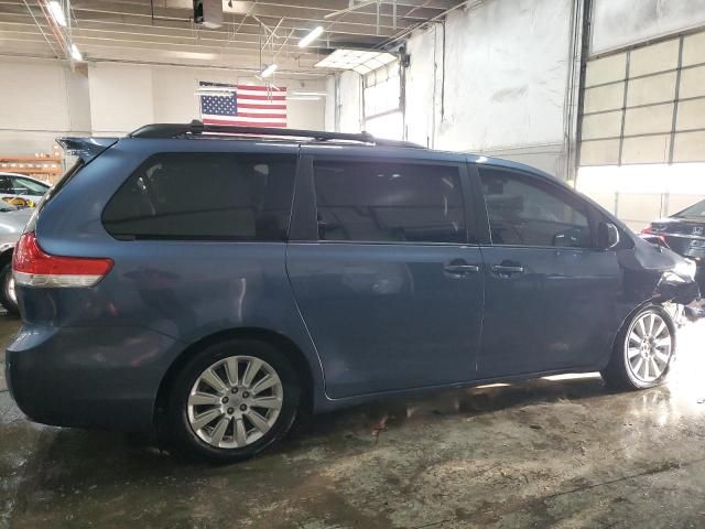 2014 Toyota Sienna XLE