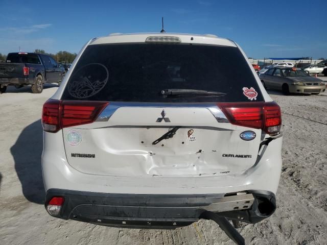 2016 Mitsubishi Outlander ES