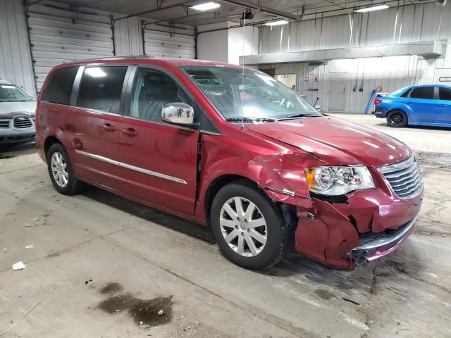 2012 Chrysler Town & Country Touring L