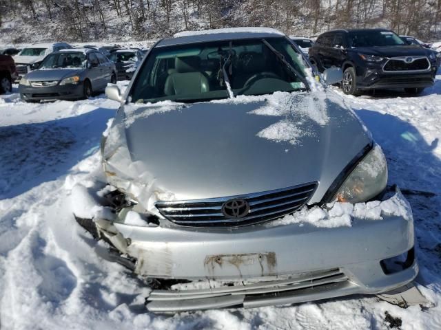 2005 Toyota Camry LE