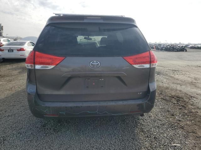 2014 Toyota Sienna LE