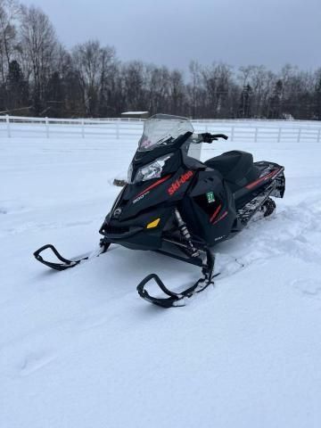 2016 Skidoo MX Z TNT