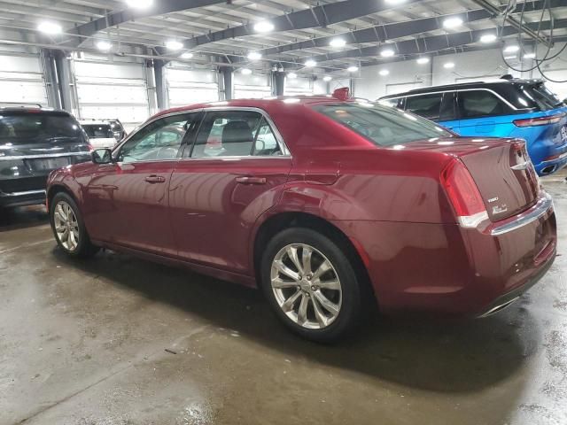 2019 Chrysler 300 Touring