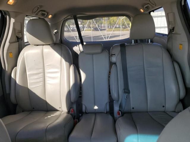 2012 Toyota Sienna XLE