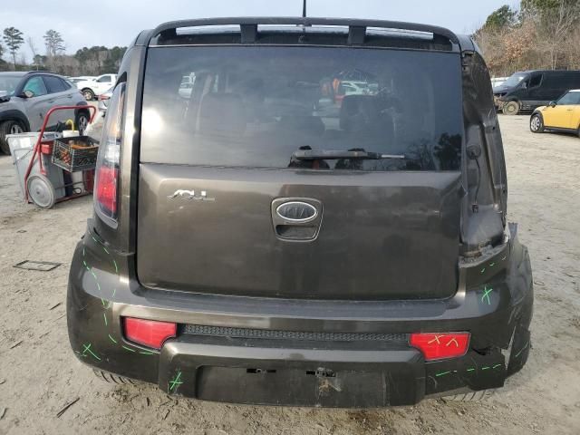 2011 KIA Soul +