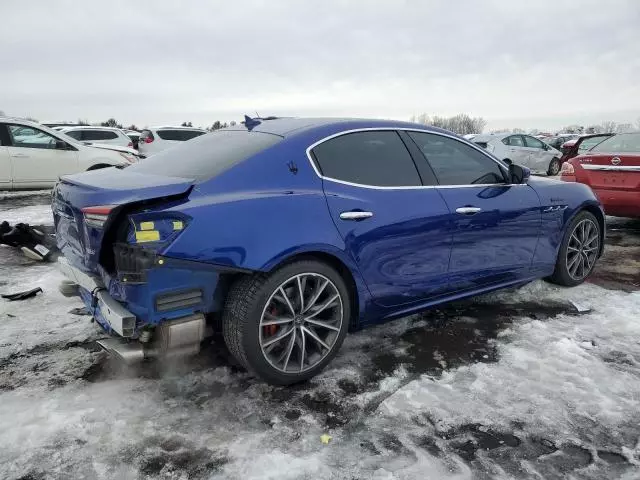 2022 Maserati Ghibli Modena