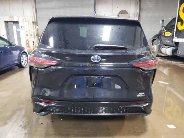 2021 Toyota Sienna XSE