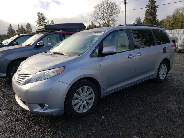 2012 Toyota Sienna XLE