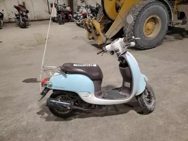 2020 Znen Motorscoot