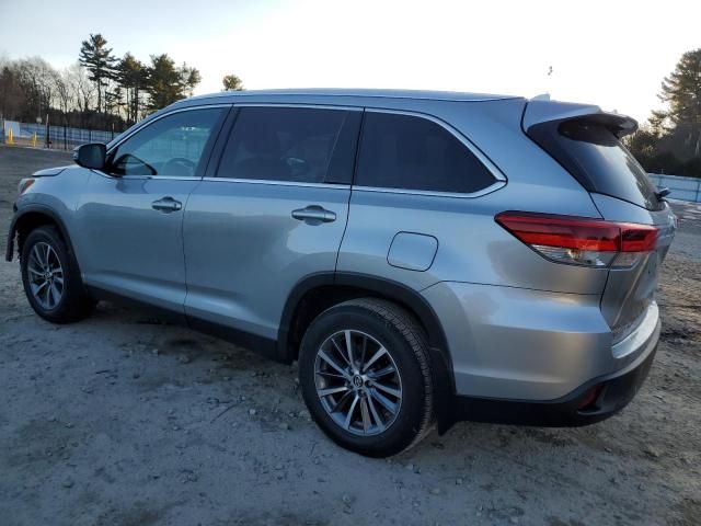 2019 Toyota Highlander SE