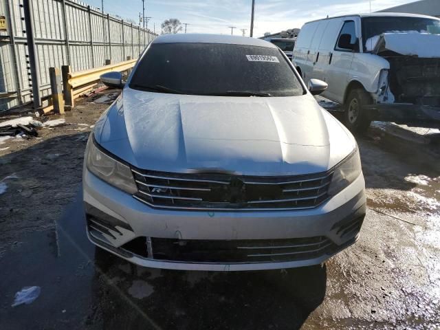 2017 Volkswagen Passat R-Line