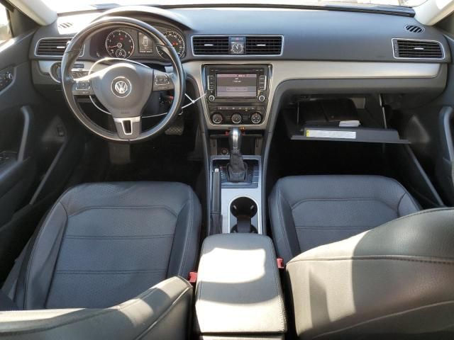 2015 Volkswagen Passat SE