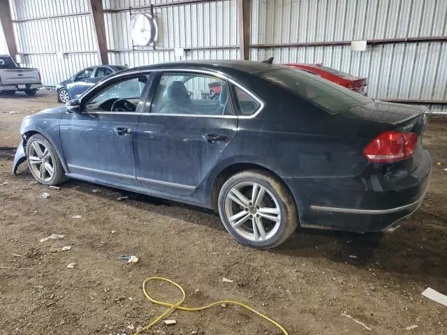 2012 Volkswagen Passat SEL