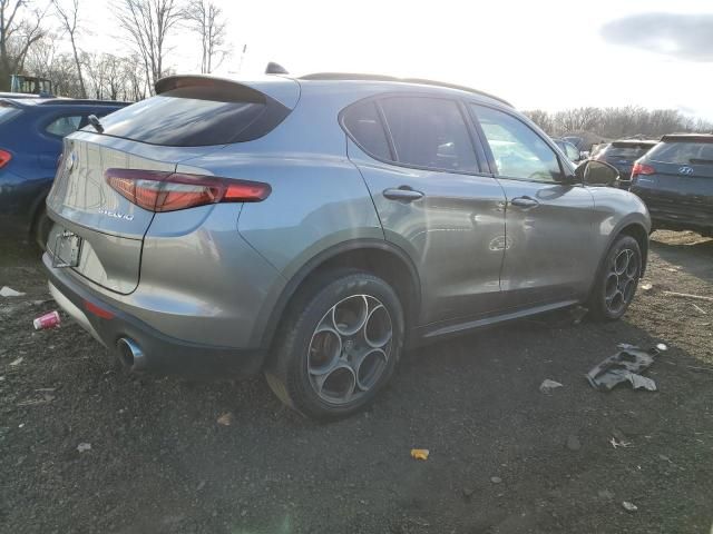 2018 Alfa Romeo Stelvio Sport