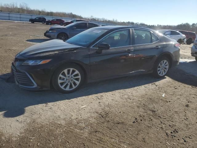 2022 Toyota Camry LE